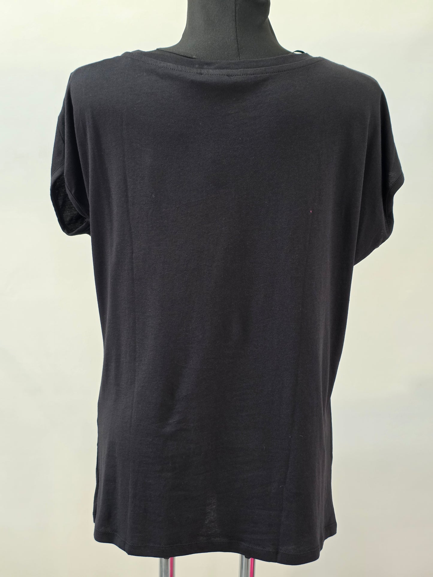 Schwarzes T-Shirt mit Glitzer