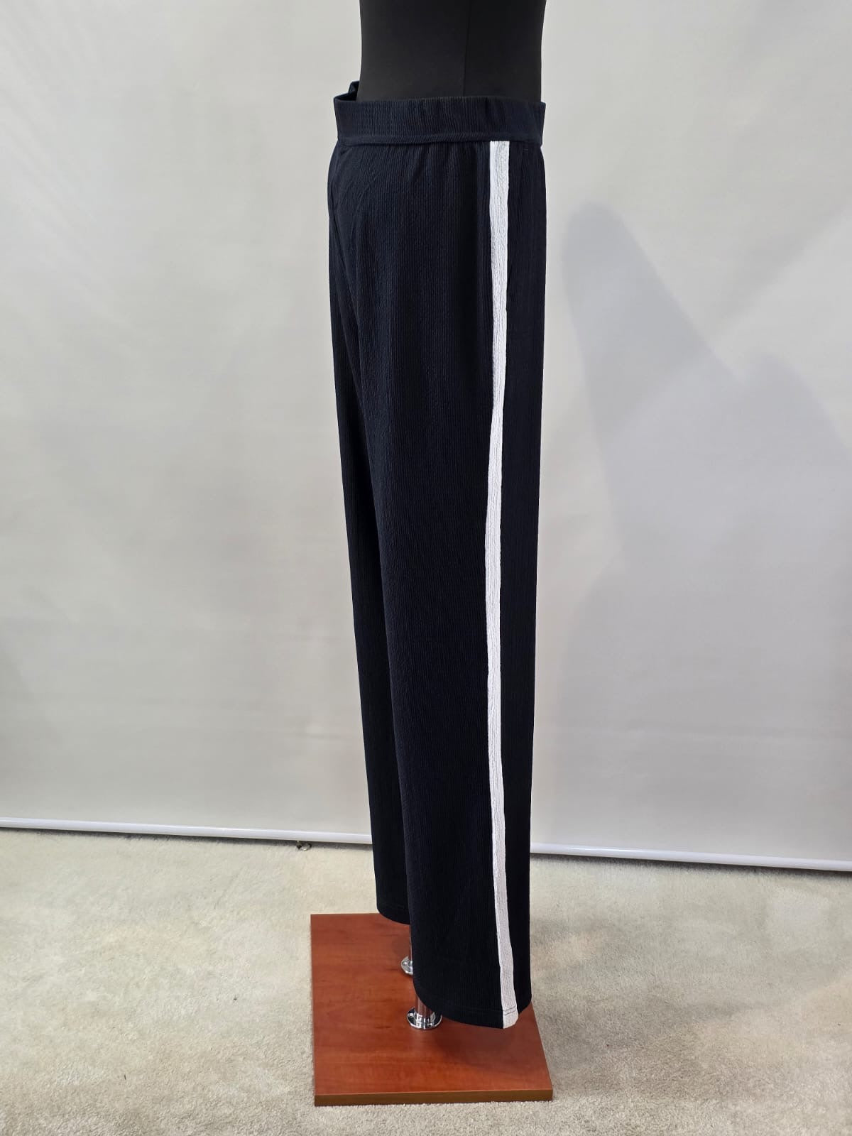 Marineblaue Hose